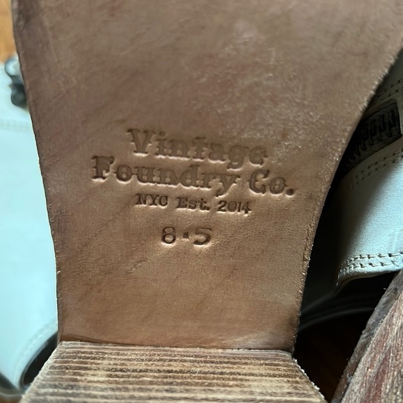 NEW VINTAGE FOUNDRY CO. Odette Peep Toe Open Heel Boot sz 8.5 - Picture 6 of 7
